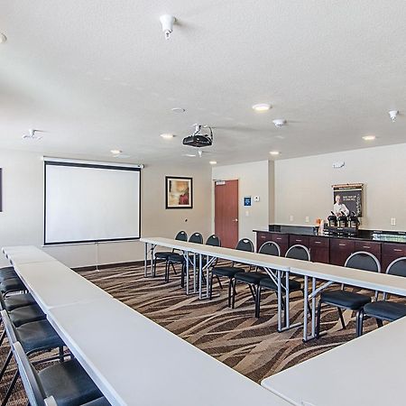 Cobblestone Inn & Suites - Guernsey Exterior photo