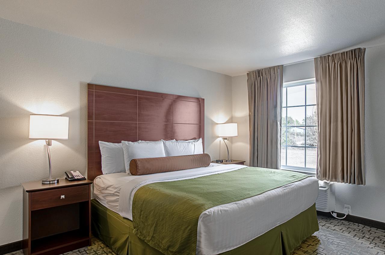 Cobblestone Inn & Suites - Guernsey Exterior photo